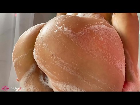 ❤️ Sinasasal ni Brunette ang Pussy gamit ang Vibrator sa Matinding Orgasm sa Shower ☑ super porn sa amin ❤